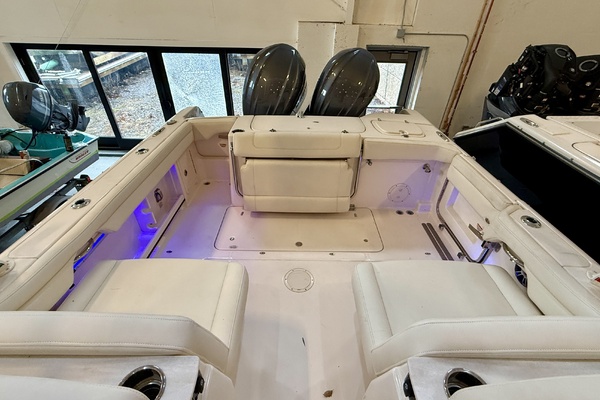 Suits ME 28ft Grady White Yacht For Sale