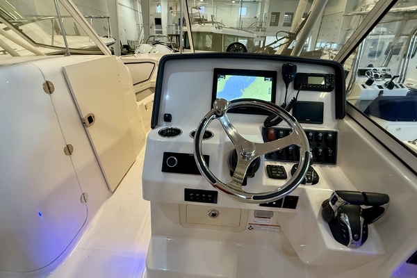 Suits ME 28ft Grady White Yacht For Sale