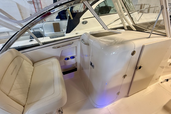 Suits ME 28ft Grady White Yacht For Sale