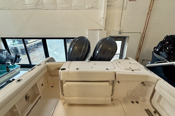 Suits ME 28ft Grady White Yacht For Sale