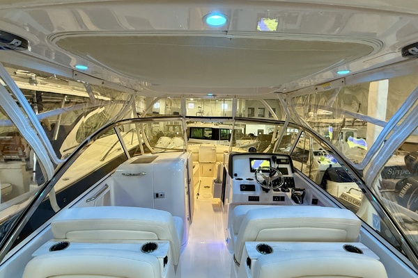 Suits ME 28ft Grady White Yacht For Sale