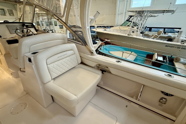 Suits ME 28ft Grady White Yacht For Sale