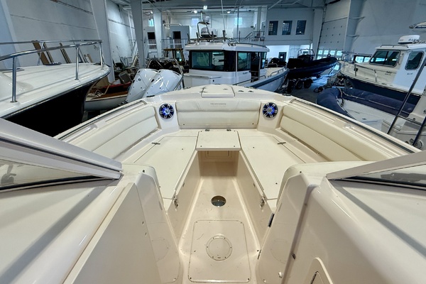 Suits ME 28ft Grady White Yacht For Sale