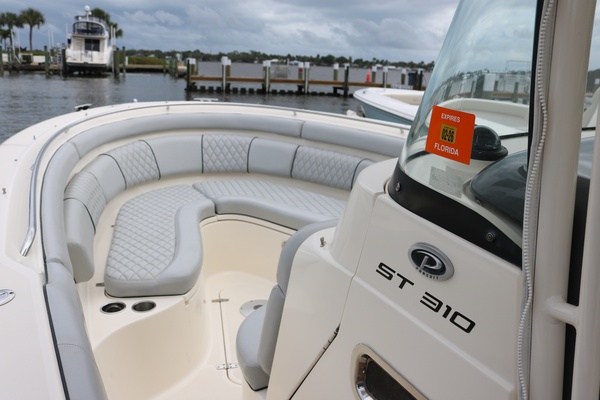 ANAM CARA 31ft Pursuit Yacht For Sale