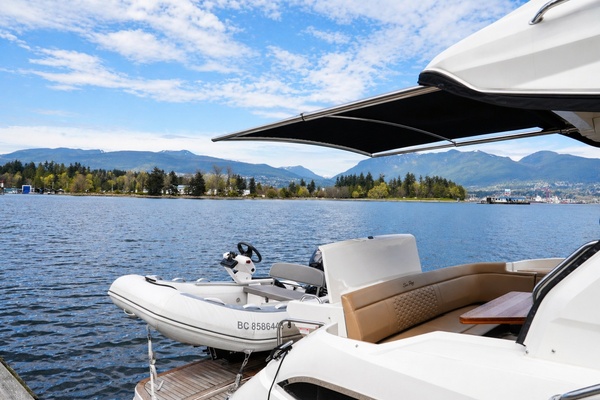 35ft Sea Ray Yacht For Sale