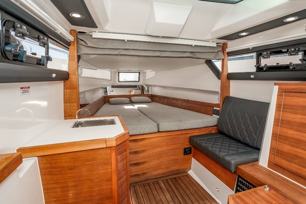 MINI MAHANA 37ft Axopar Yacht For Sale