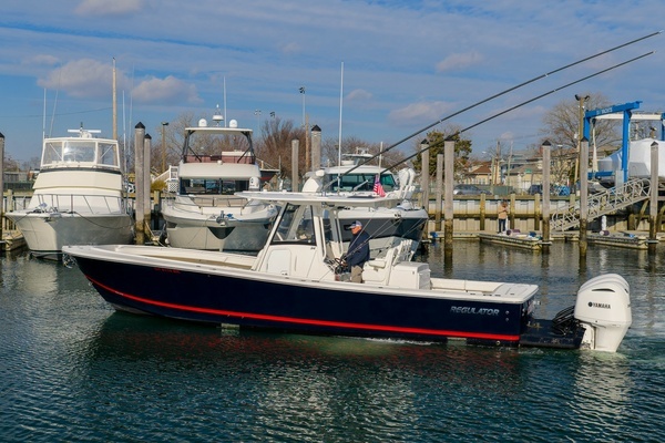 34-ft-Regulator-2020-34CC- Freeport New York United States  yacht for sale