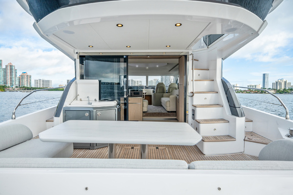 53ft Azimut Yacht For Sale