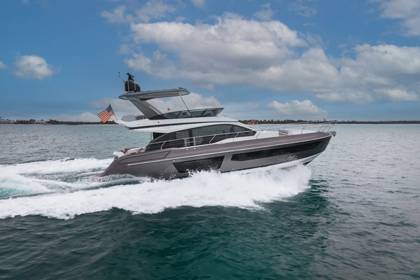 2023 Azimut 53