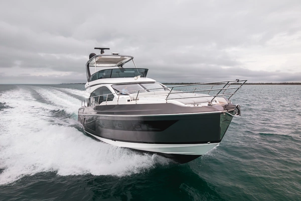 2023 Azimut 53
