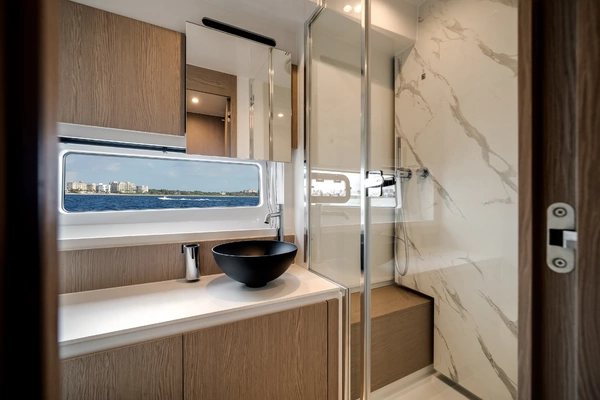 2023 Azimut 53