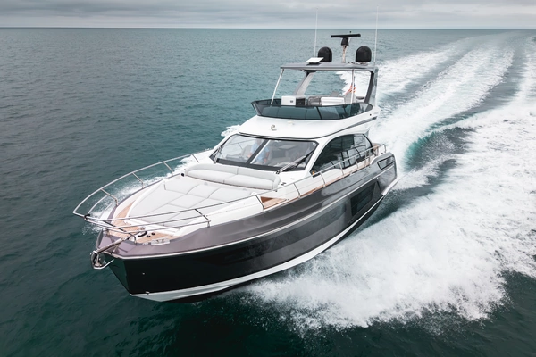 2023 Azimut 53