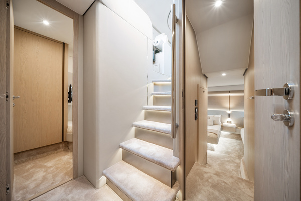 53ft Azimut Yacht For Sale