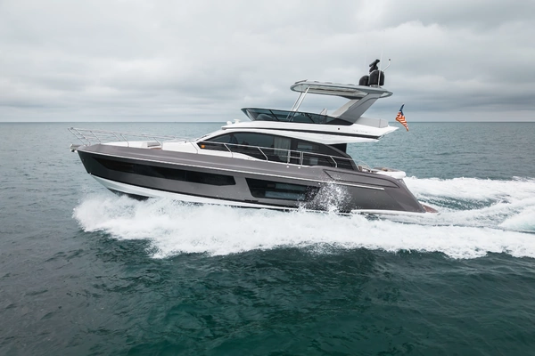 2023 Azimut 53