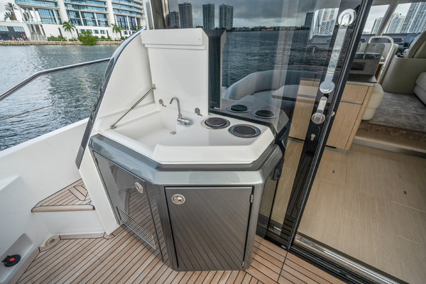 53ft Azimut Yacht For Sale