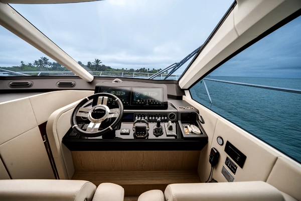 2023 Azimut 53