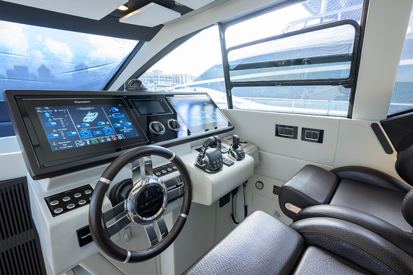 2019 Azimut 70