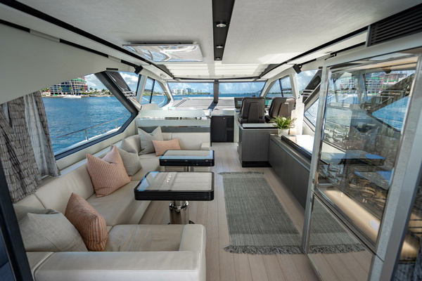 2019 Azimut 70