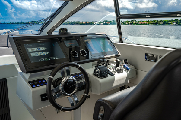 2019 Azimut 70