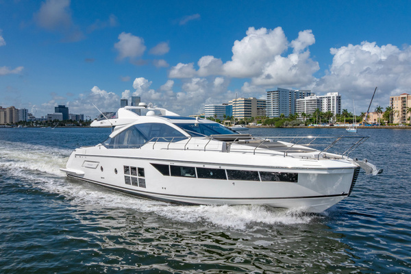 Azimut Yachts - S7