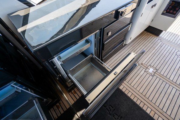 2019 Azimut 70