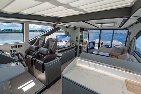 2019 Azimut 70