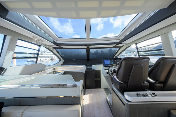 2019 Azimut 70