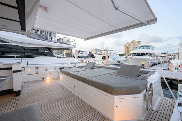 2019 Azimut 70
