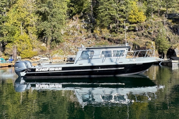27-ft-KingFisher-2018-2725 Weekender- VANCOUVER British Columbia Canada  yacht for sale