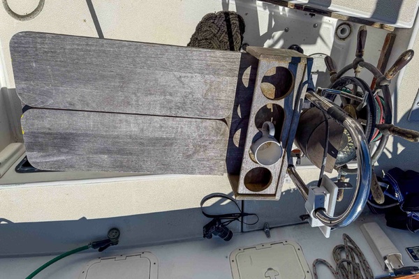 Cockpit table & wheel