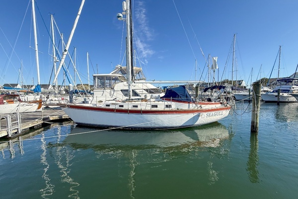 37-ft-Endeavour-1981-Plan A- Norfolk  Virginia United States  yacht for sale