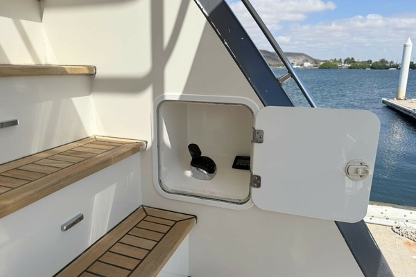Overblue 54 Yacht For Sale