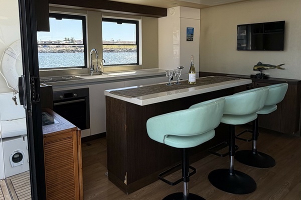 Photo of the 2018 Overblue 54 "Salute In Pluribus"