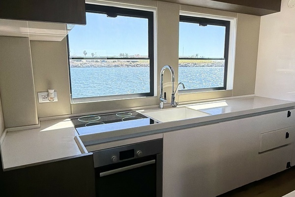 Overblue 54 Yacht For Sale
