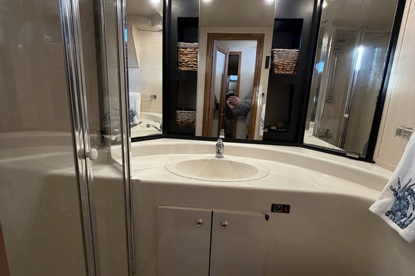 Never Satisfied 47ft Bayliner Yacht For Sale