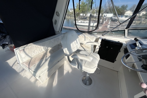 1999 Bayliner 47