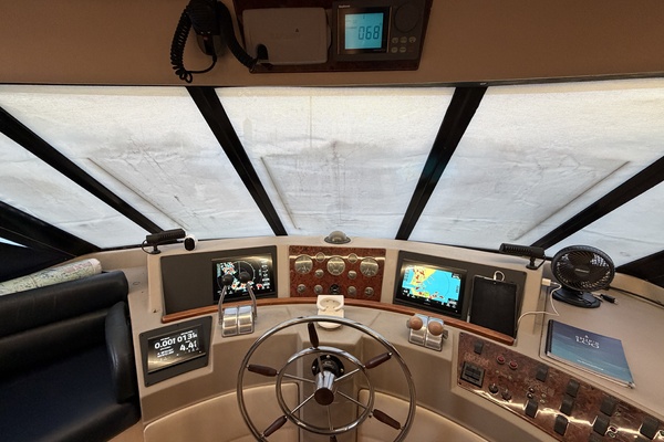 Never Satisfied 47ft Bayliner Yacht For Sale