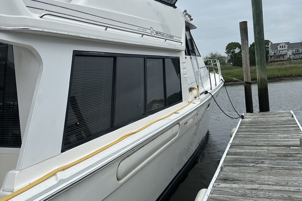 Never Satisfied 47ft Bayliner Yacht For Sale