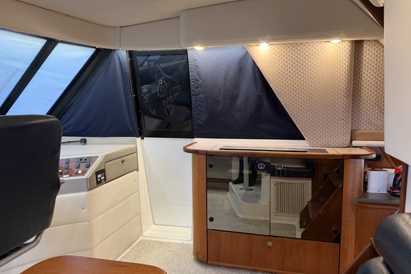 Never Satisfied 47ft Bayliner Yacht For Sale