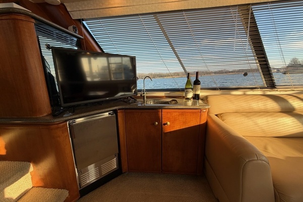 Never Satisfied 47ft Bayliner Yacht For Sale