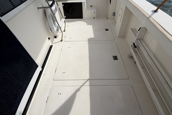Never Satisfied 47ft Bayliner Yacht For Sale