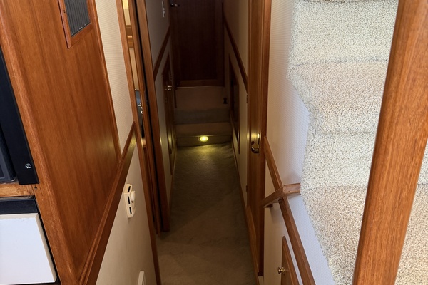 Never Satisfied 47ft Bayliner Yacht For Sale