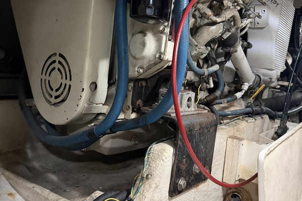 Never Satisfied 47ft Bayliner Yacht For Sale