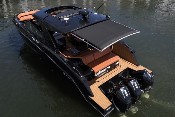 2022 Cruisers Yachts 38