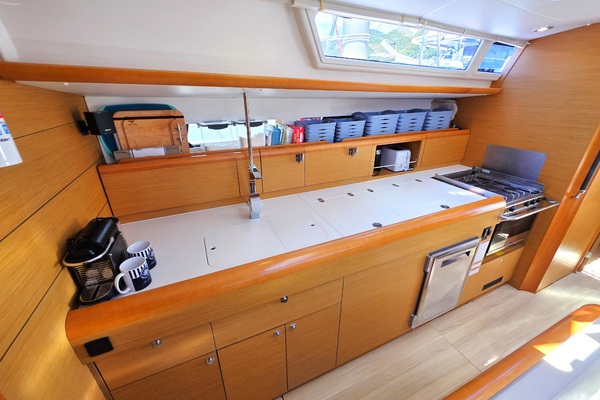 Adventure 1 47ft Jeanneau Yacht For Sale