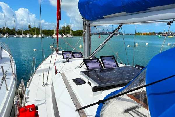 Adventure 1 47ft Jeanneau Yacht For Sale