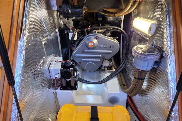 Adventure 1 47ft Jeanneau Yacht For Sale