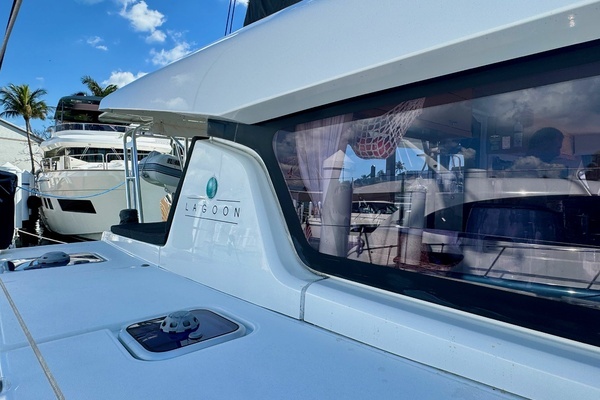 42-ft-Lagoon-2017-42 OV-Island Hopp'r-Captiva Florida United States yacht for sale