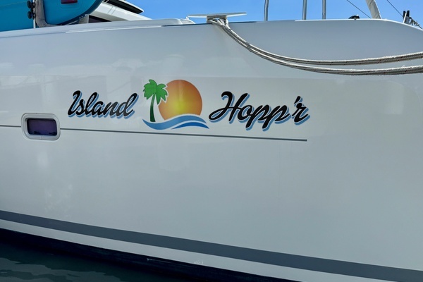 Lagoon 42 OV Yacht For Sale