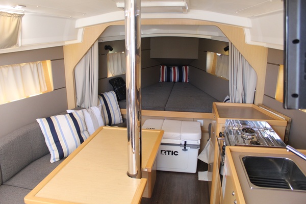 Avery J 35ft Beneteau Yacht For Sale